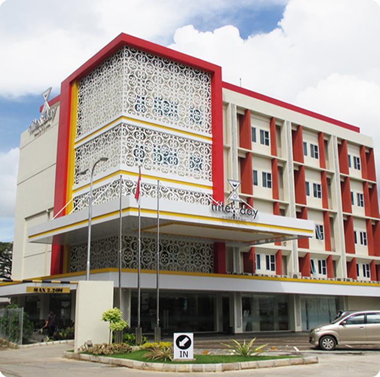 Отель Nite And Day Batam Jodoh Square Экстерьер фото